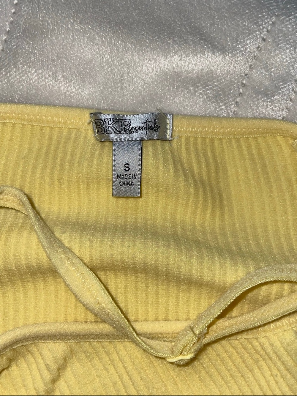 BKE Yellow Ribbed Crop Tank - Picture 5 of 5